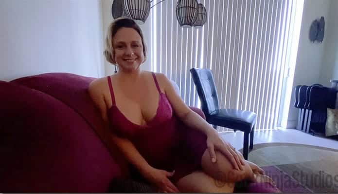 Brianna Beach – Loser Son Comforted And Fucked By Huge TITS Mom On Valentine’s Day