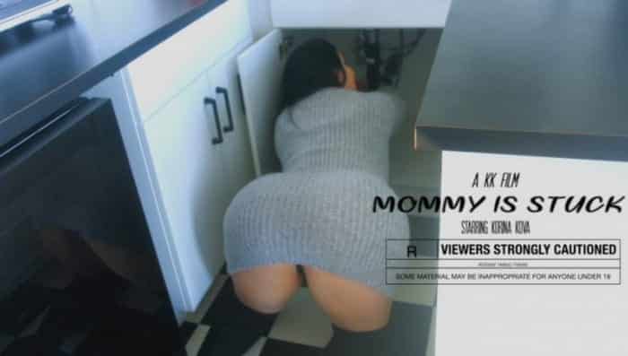 Korina Kova – Mommy is Stuck