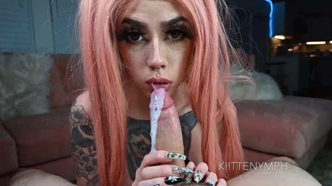 Kiittenymph – Mommy Licks Your Ass