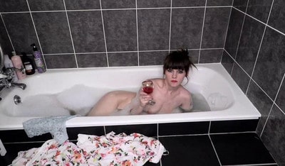 Sydney Harwin – Horny Mommy Wants Breeding