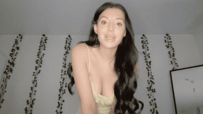 Tattooed Temptress – Mommy Can Be Your GF