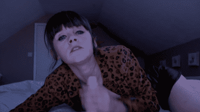 Sydney Harwin – Mommy Addicted to Cum