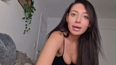 Tattooed Temptress – Please Don’t Son